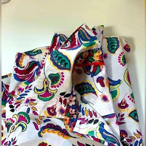 Talbots petite fitted button down shirt, off-white vibrant colours,  100% cotton